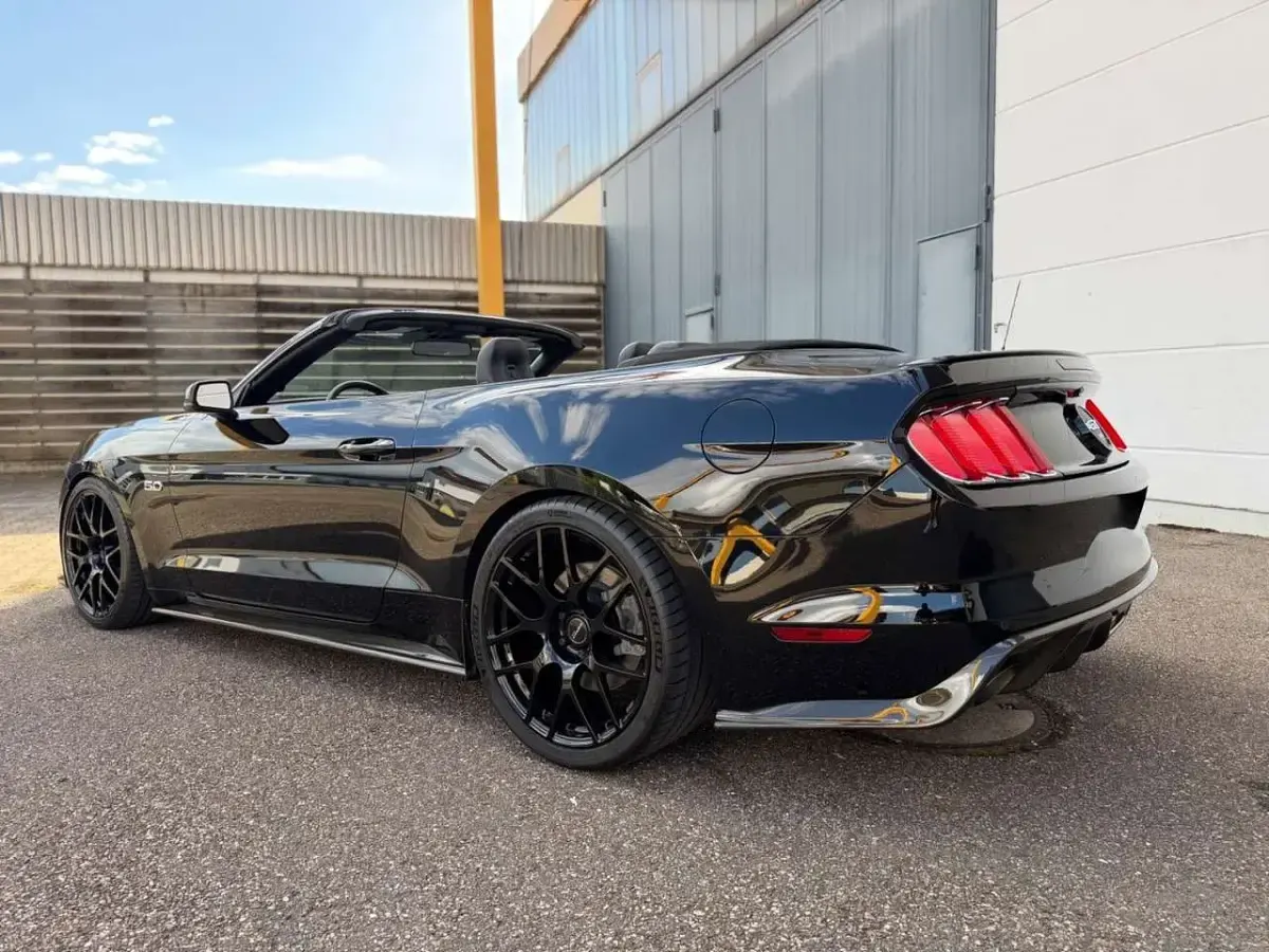 Gebraucht Ford Mustang GT 441 PS (324 kW) 2015 Schwarz Cabrio