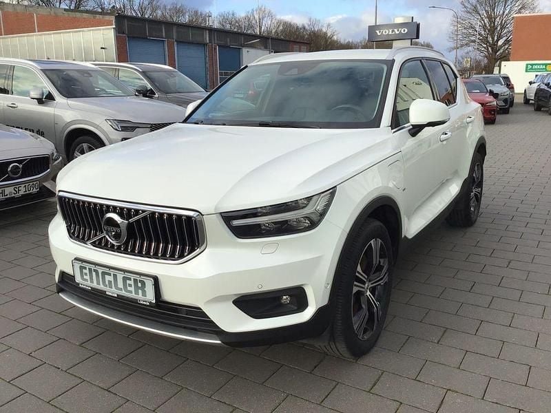 Second-hand Volvo XC40 Inscription 155 CP (114 kW) 2020 Alb SUV