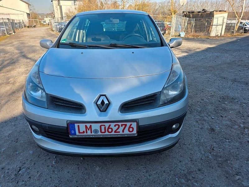 Grau Gebraucht 2007 Renault Clio III Exception Limousine | 2.200 € (Fairer Preis) - Bild 1/4
