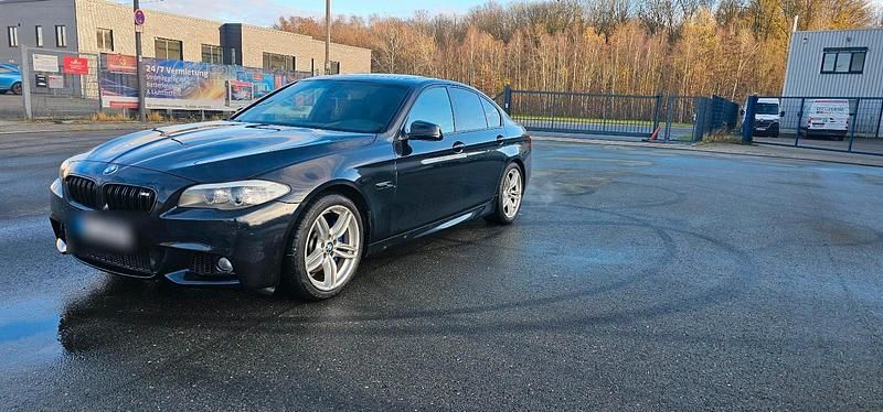 Gebraucht BMW 528 M Sport 258 PS (189 kW) 2011 Schwarz Limousine