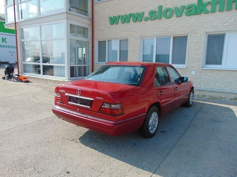 Gebraucht Mercedes 200 75 PS (55 kW) 1993 Limousine