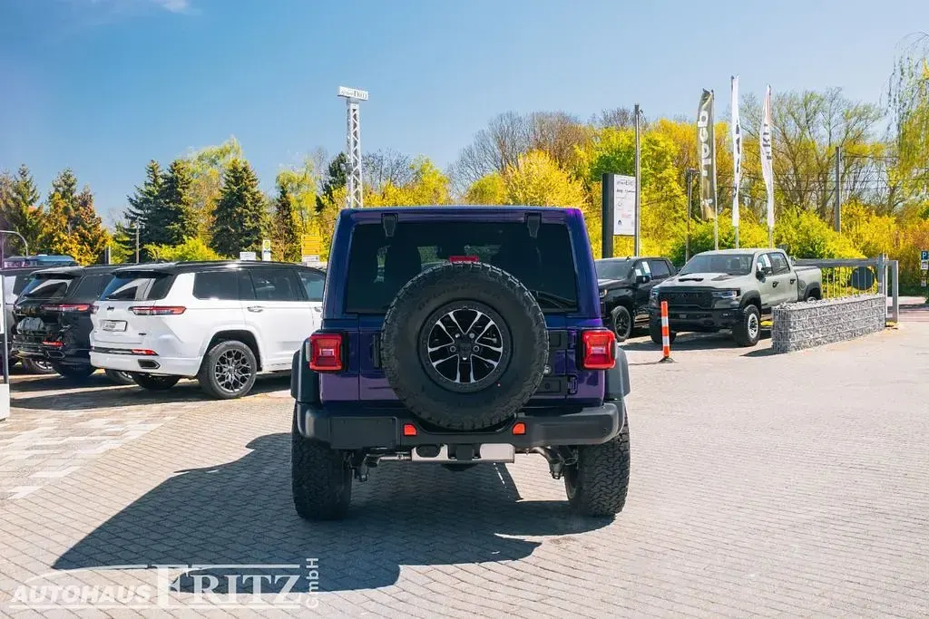 Neu Jeep Wrangler Rubicon 481 PS (353 kW) 2026 Violett SUV