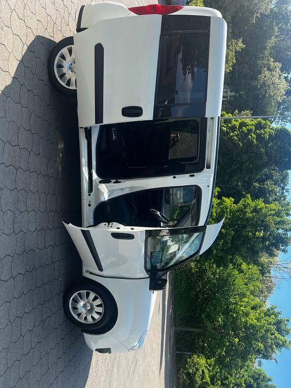 Gebraucht Opel Combo Edition 120 PS (88 kW) 2016 Weiß Van / Kleinbus