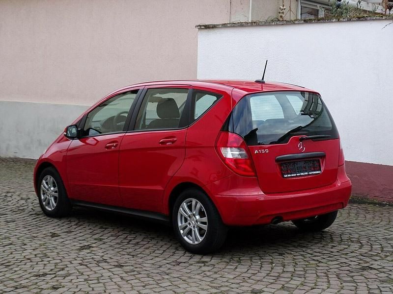 Gebraucht Mercedes A150 95 PS (69 kW) 2008 Rot Limousine
