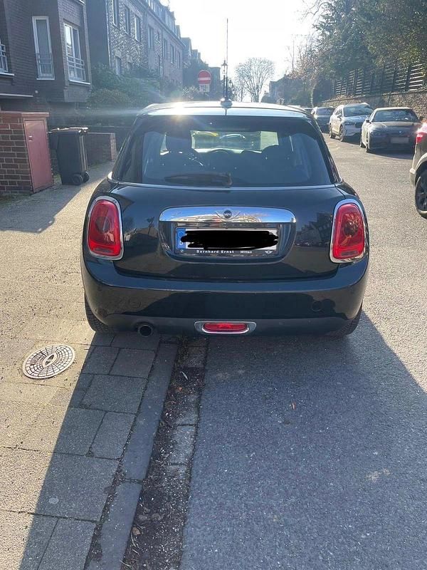 Second-hand Mini ONE 102 CP (75 kW) 2015 Negru Hatchback