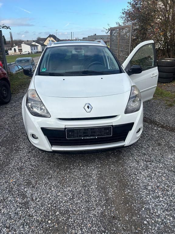 Weiß Gebraucht 2011 Renault Clio II Night&Day Limousine | 1.499 € (Superpreis) - Bild 1/4