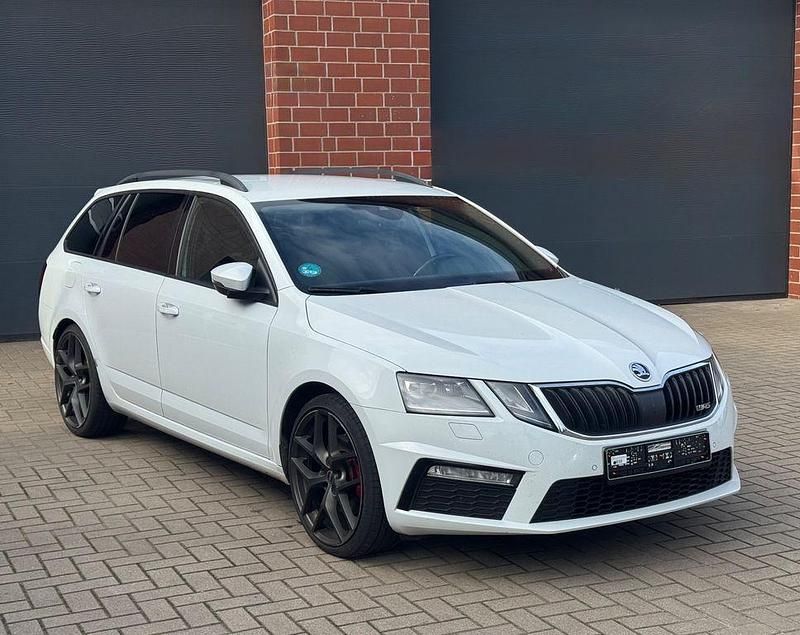 Gebraucht Skoda Octavia RS 184 PS (135 kW) 2018 Weiß Kombi