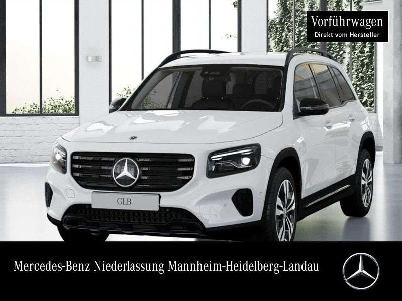 Weiß Gebraucht 2025 Mercedes GLB200 Progressive SUV | 44.350 € (Etwas zu teuer) - Bild 1/4