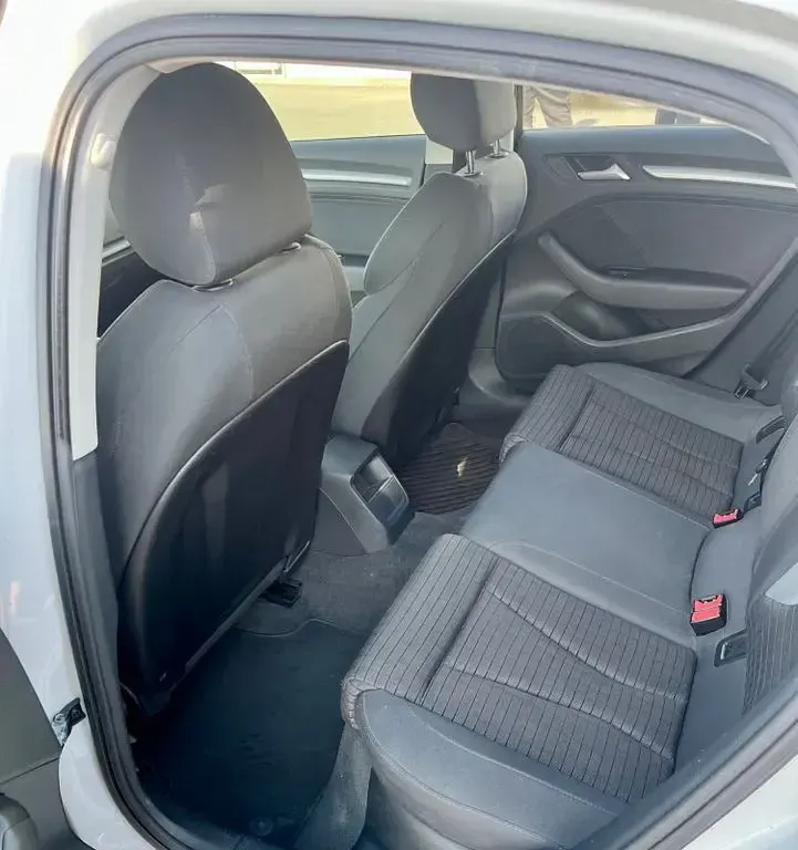 Gebraucht Audi A3 150 PS (110 kW) 2014 Weiß Limousine