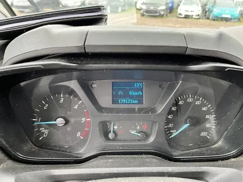 Gebraucht Ford Transit Custom 105 PS (77 kW) 2017 Weiß Van / Kleinbus