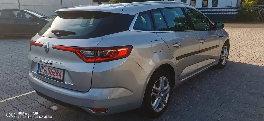 Gebraucht Renault Mégane 131 PS (96 kW) 2018 Grau Limousine