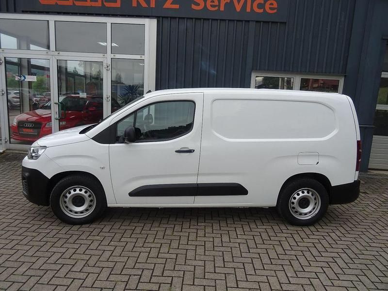 Gebraucht Citroën Berlingo 131 PS (96 kW) 2019 Weiß Van / Kleinbus