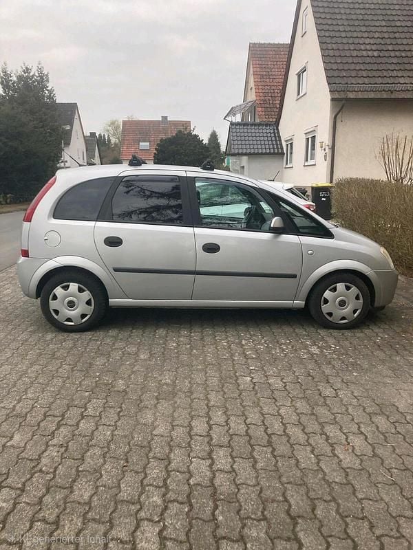 Gebraucht Opel Meriva 101 PS (74 kW) 2003 Silber Van / Kleinbus