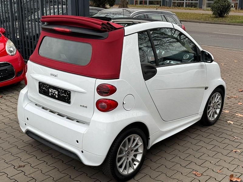 Gebraucht Smart ForTwo Cabrio 71 PS (52 kW) 2014 Weiß Cabrio