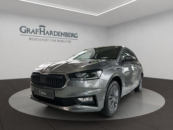 Grau (graphitegrau metallic) Neu 2025 Skoda Fabia Tour Limousine | 26.990 € (Etwas zu teuer) - Bild 1/4
