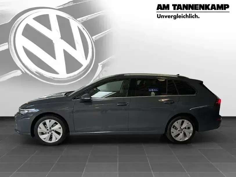 Gebraucht VW Golf VIII Style 150 PS (110 kW) 2024 Delfingrau Kombi