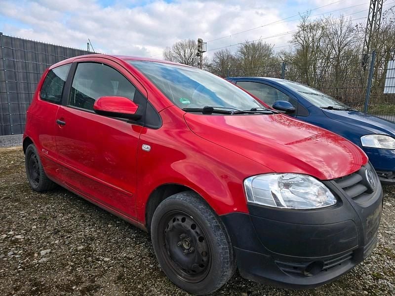 Gebraucht VW Fox 60 PS (44 kW) 2011 Rot Kleinwagen