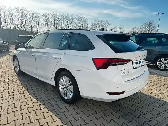 Gebraucht Skoda Octavia 150 PS (110 kW) 2021 Weiß Kombi