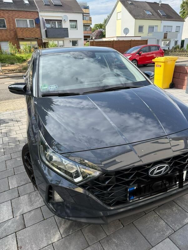 Blau Gebraucht 2022 Hyundai i20 Limousine | 14.999 € (Superpreis) - Bild 1/4
