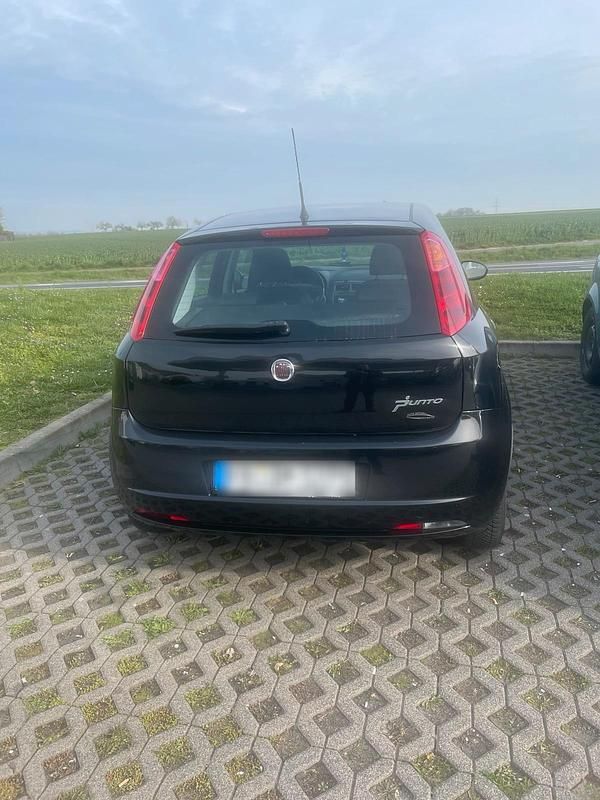 Gebraucht Fiat Punto 77 PS (56 kW) 2009 Schwarz Kleinwagen