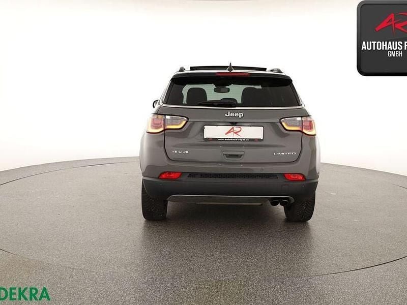 Gebraucht Jeep Compass 170 PS (125 kW) 2020 Stinggray clear coat SUV