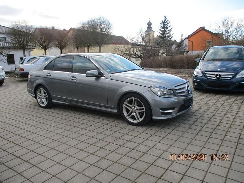 Silber Gebraucht 2012 Mercedes C200 Limousine | 5.990 € (Guter Preis) - Bild 1/4