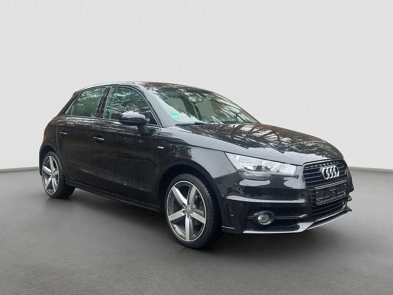 Schwarz Gebraucht 2013 Audi A1 Sportback S-Line Kleinwagen | 6.999 € (Guter Preis) - Bild 1/4