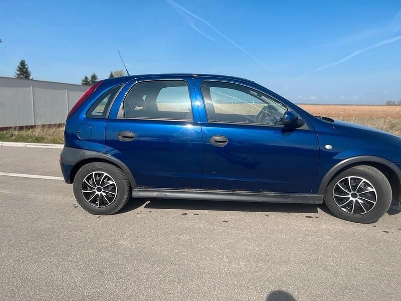 Second-hand Opel Corsa 75 CP (55 kW) 2003 Albastru Hatchback