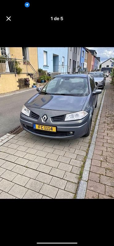 Grau Gebraucht 2007 Renault Mégane GrandTour Kombi | 1.600 € (Guter Preis) - Bild 1/4