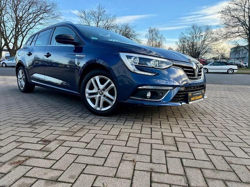 Blau Gebraucht 2020 Renault Mégane IV LIMITED Limousine | 9.999 € (Guter Preis) - Bild 1/4