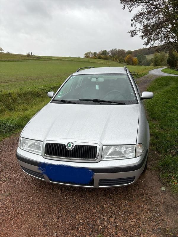 Silber Gebraucht 2007 Skoda Octavia Kombi | 3.000 € (Fairer Preis) - Bild 1/4