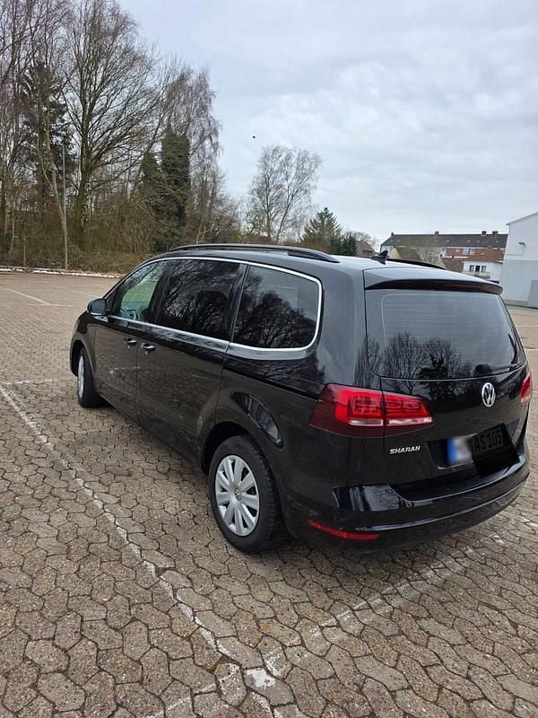 Gebraucht VW Sharan 150 PS (110 kW) 2018 Schwarz Van / Kleinbus