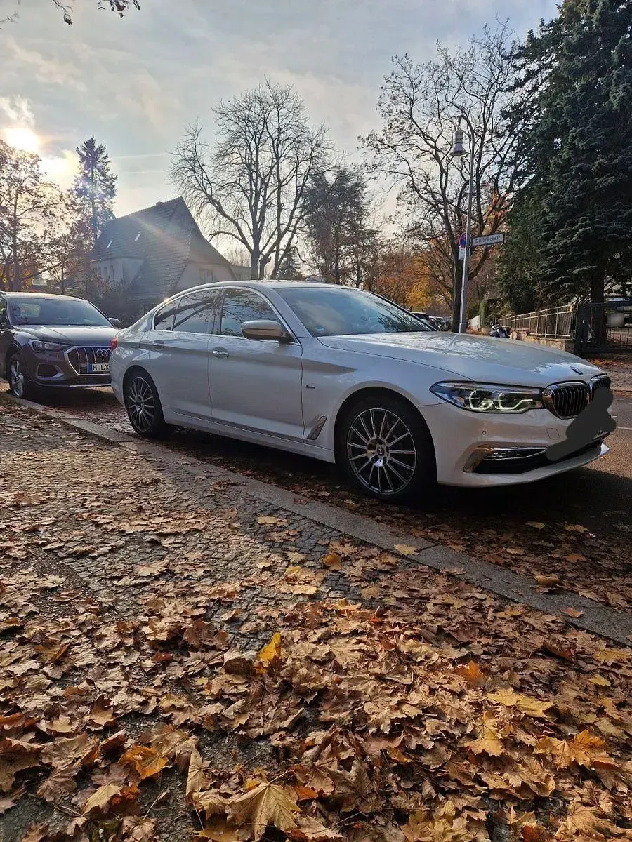 Gebraucht BMW 525 Sport Line 231 PS (169 kW) 2017 Weiß Limousine