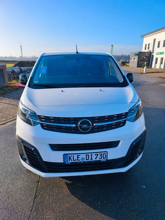 Gebraucht Opel Zafira Life Elegance 177 PS (130 kW) 2020 Weiß Van / Kleinbus