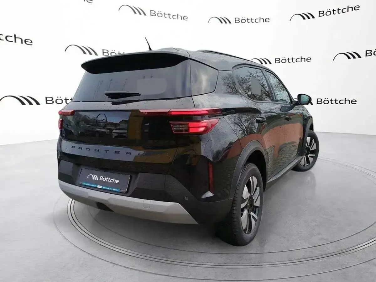Gebraucht Opel Frontera 83 kW (113 PS) 2025 Lackierung schwarz perla nera/typ aussenverkleidung metalliclackierung SUV