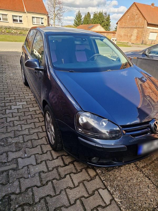 Gebraucht VW Golf V 115 PS (84 kW) 2005 Blau Kleinwagen