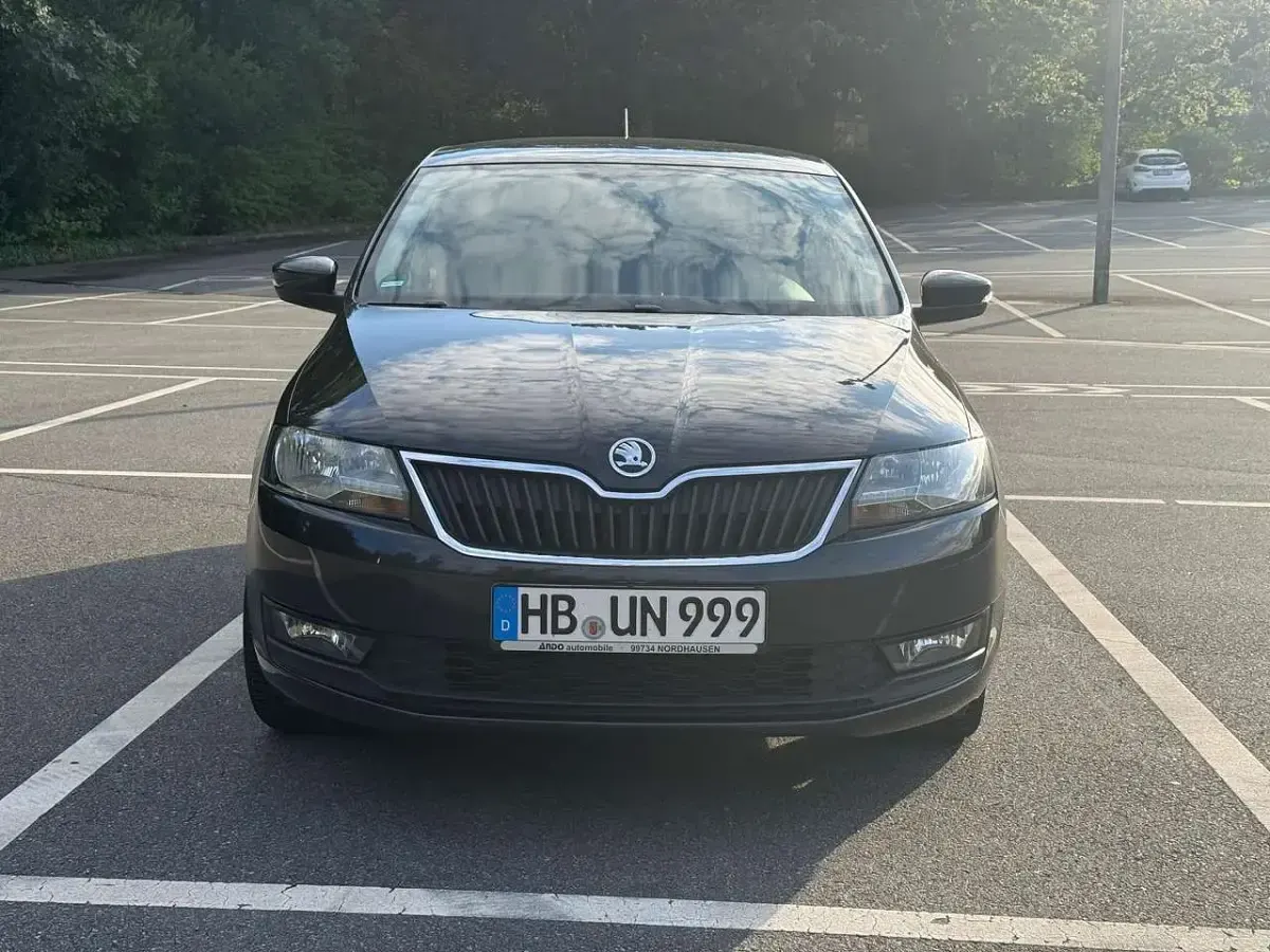 Gebraucht Skoda Rapid Ambition 95 PS (69 kW) 2019 Kleinwagen