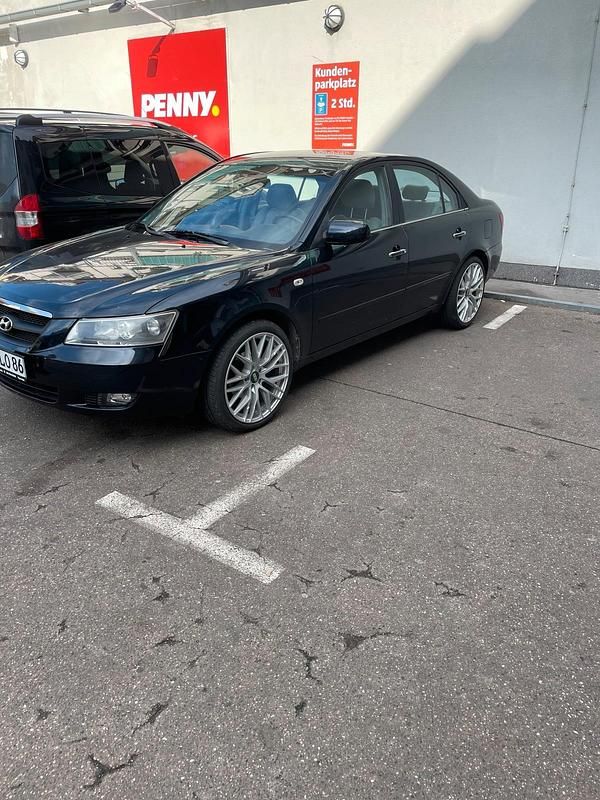 Andere farben Gebraucht 2006 Hyundai Sonata Limousine | 3.000 € - Bild 1/4