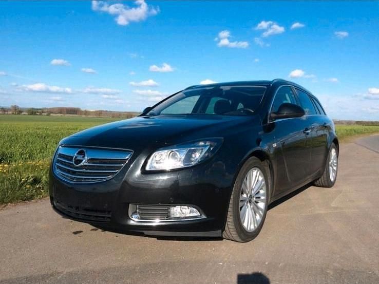 Gebraucht Opel Insignia Eco 160 PS (117 kW) 2012 Schwarz Kombi