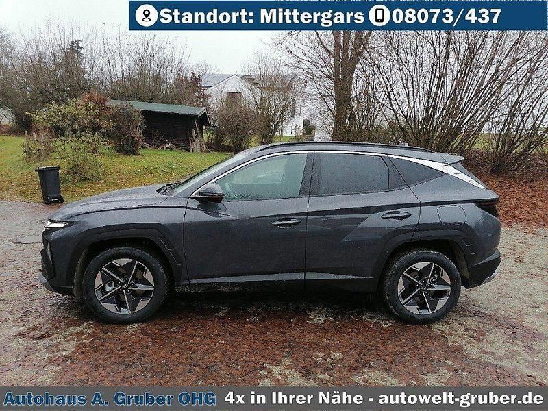Neu Hyundai Tucson Trend 239 PS (175 kW) 2026 Grau SUV