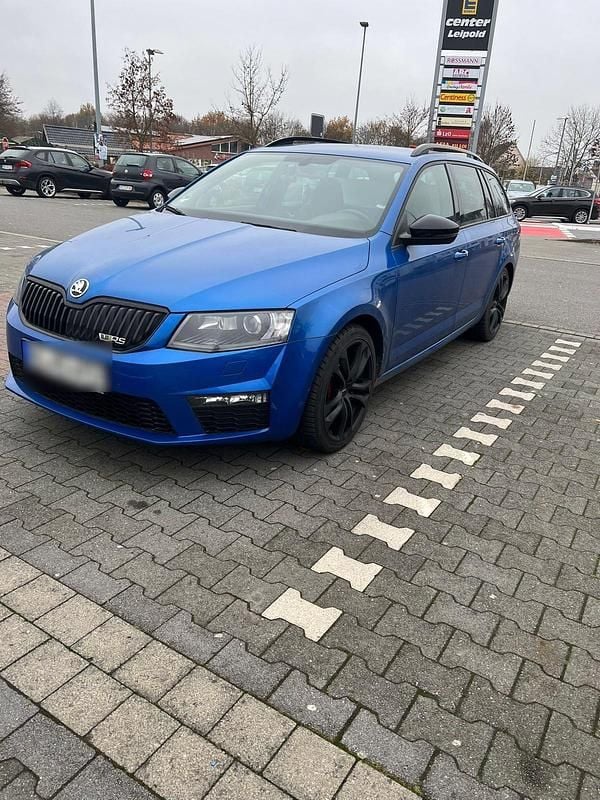 Blau Gebraucht 2015 Skoda Octavia vRS Kombi | 9.900 € (Superpreis) - Bild 1/4
