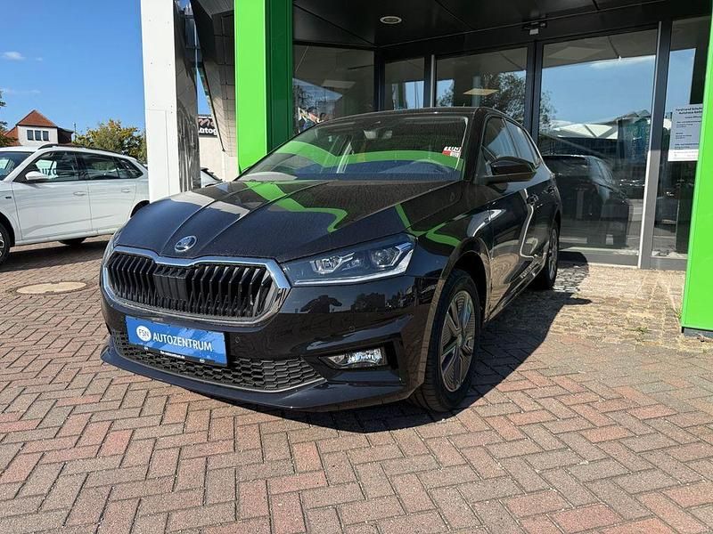 Neu Skoda Fabia Tour 95 PS (69 kW) 2025 Schwarz Kleinwagen