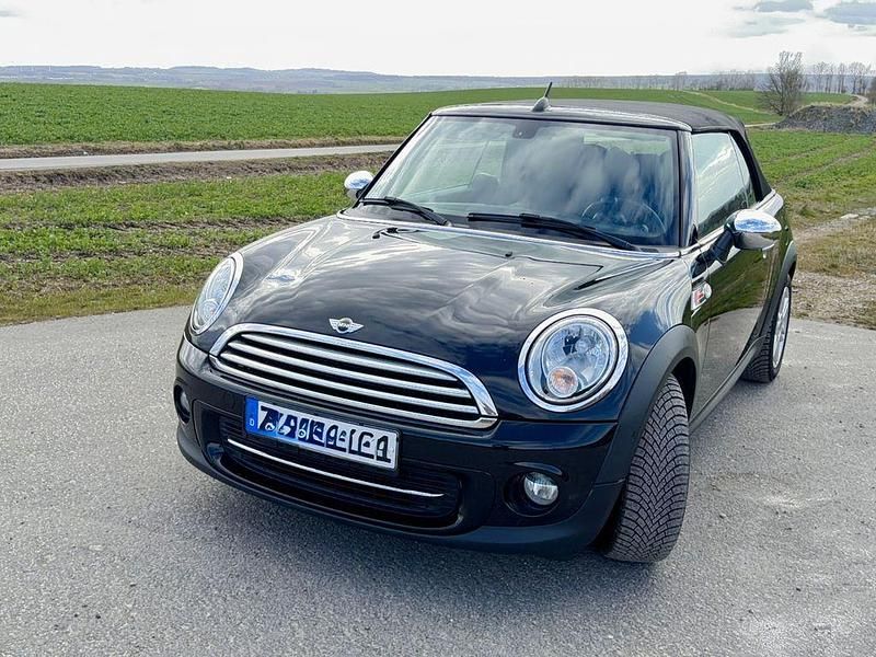 Gebraucht Mini Cooper 122 PS (89 kW) 2014 Schwarz Kleinwagen