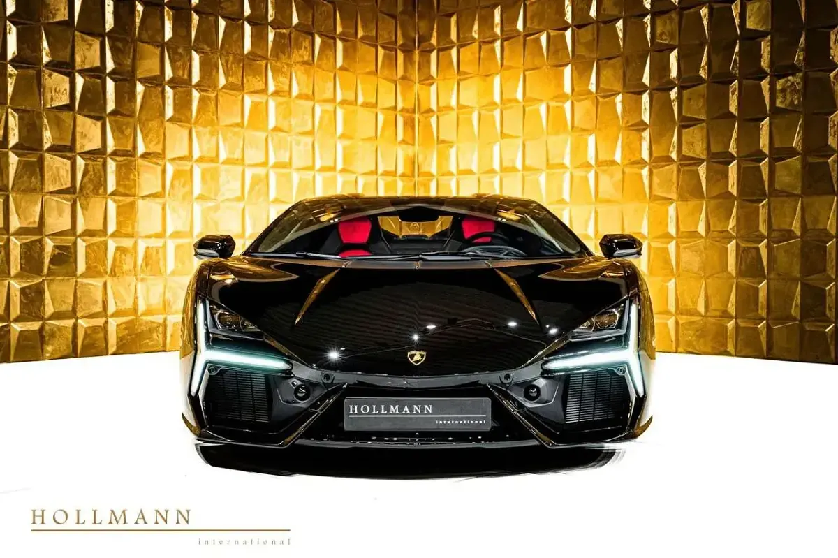 Neu Lamborghini Revuelto 1016 PS (747 kW) 2026 Schwarz Coupé