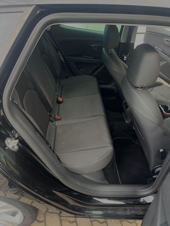 Second-hand Seat Leon FR 131 CP (96 kW) 2020 Negru Berlinǎ