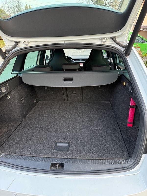 Second-hand Skoda Octavia RS 230 CP (169 kW) 2018 Alb Break