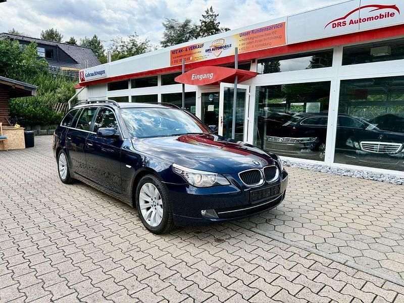 Blau Gebraucht 2008 BMW 520 Sport Line Kombi | 3.990 € (Guter Preis) - Bild 1/4