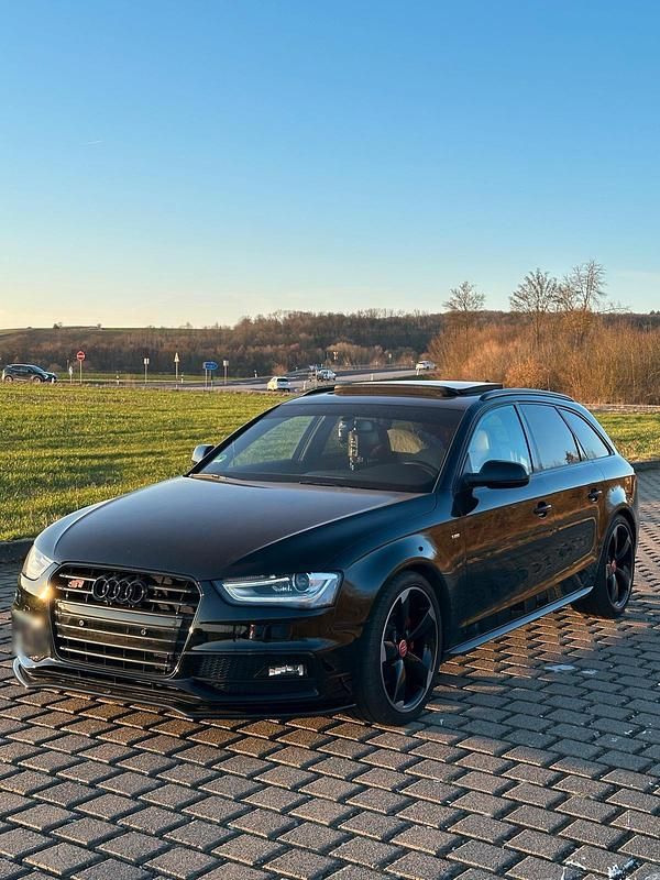 Gebraucht Audi A4 190 PS (139 kW) 2014 Schwarz Kombi