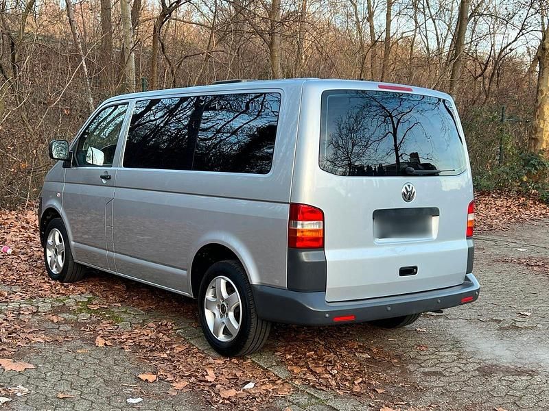 Gebraucht VW T5 131 PS (96 kW) 2008 Silber Van