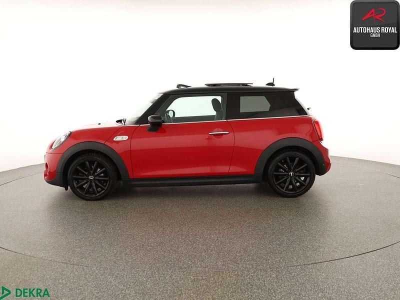 Gebraucht Mini Cooper S Chili 192 PS (141 kW) 2020 Chili red Kleinwagen